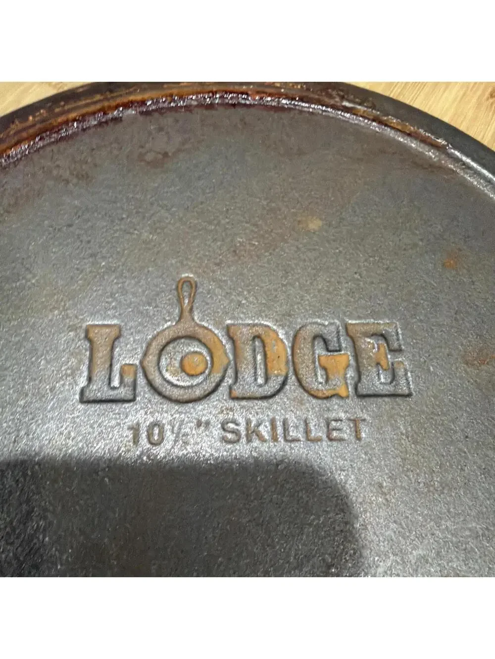 Vintage Three Notch Lodge 8SK Cast Iron Skillet USA D2 8SK 10 1/2